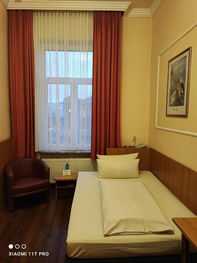 Hotel Koenigshof ไมนซ์ ภายนอก รูปภาพ