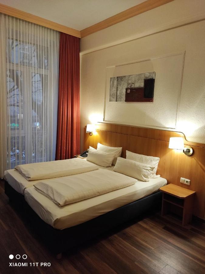 Hotel Koenigshof ไมนซ์ ภายนอก รูปภาพ