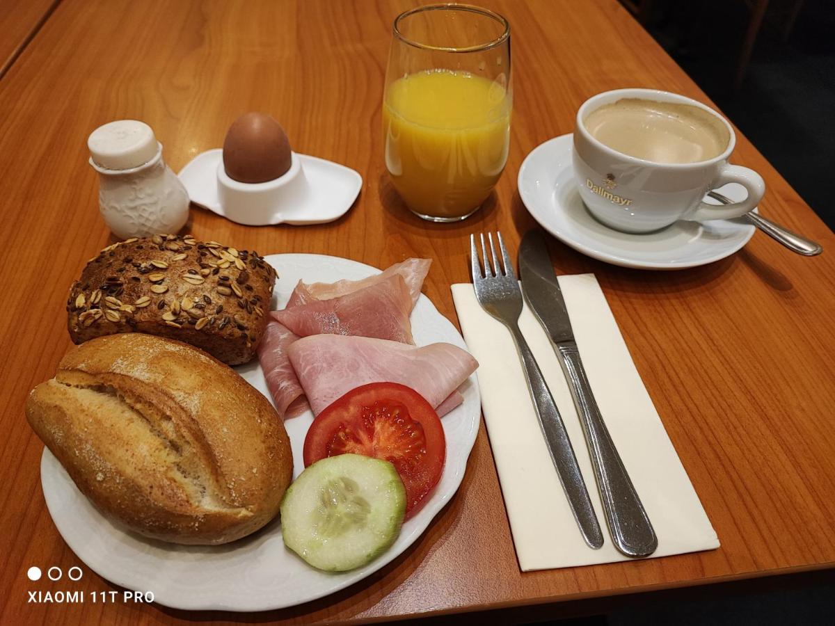 Hotel Koenigshof ไมนซ์ ภายนอก รูปภาพ
